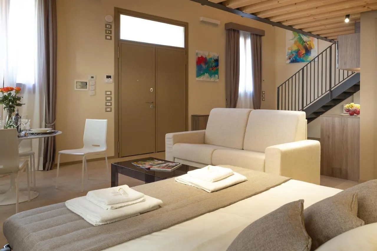 Apartment Residence 8 Loft Venice